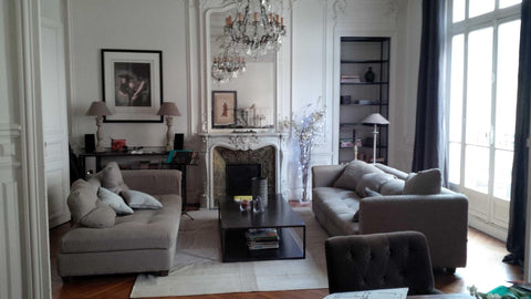 2 bedroom flat in a classy 19th century building in PARIS NEUILLY . Safe and res Paris, France ELEGANT FLAT 125 m² - Porte MAILLOT Entire rental unit vacation rental 6664290