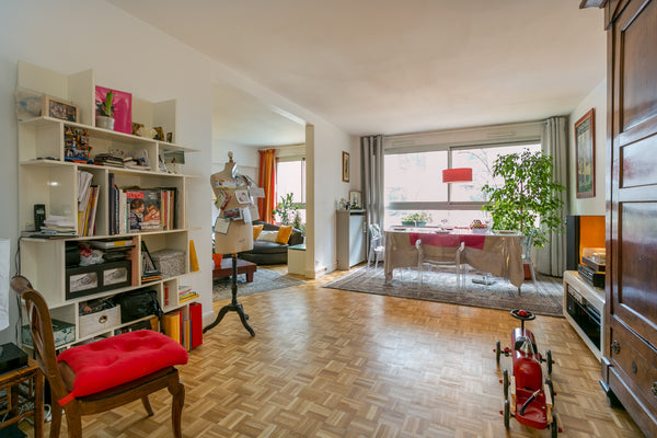 Appartement très agréable, spacieux, calme avec double orientation et vue sur ja Paris, France Tour Eiffel : Spacious cosy flat Entire rental unit vacation rental 11184488