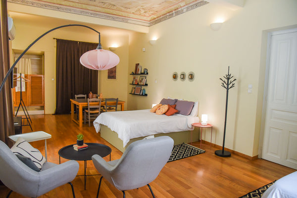 Completely renovated, this luxurious 1st floor 67m2 studio used to be  the worki Athens, Greece The Saloon Under the Acropolis (w. Netflix) Entire rental unit vacation rental 18753757