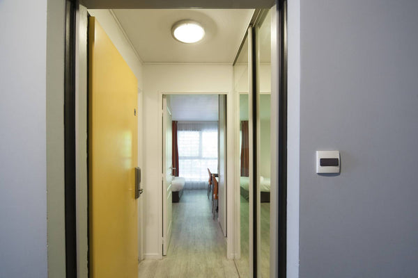 Located in a 3-stars residence in the heart of the historic district of Bordeaux Bordeaux, France Avisseau - Quiet studio in the heart of the Chartrons district Entire rental unit vacation rental 46252461