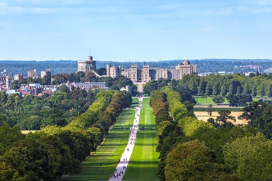 Winsor & Hampton Court Tour Full Day  Private Tours and Travel Guide Europe London CITY London Destination Tour