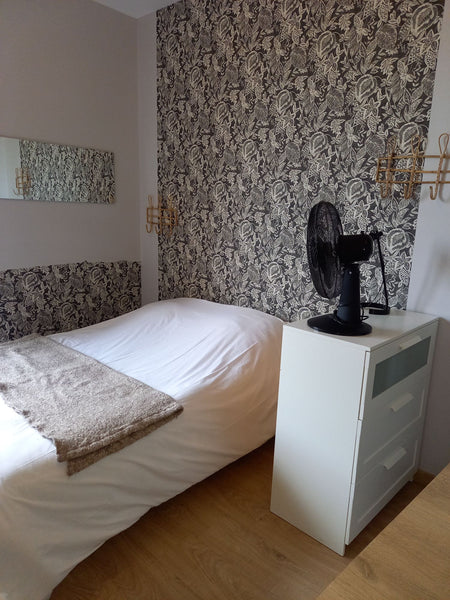 Petit avec tout le confort d’un grand ! Pour un week-end ou une semaine, l'Essen Frontonas, France L'ESSENTIEL  - GRANGE BLANCHE Entire rental unit vacation rental 23193486