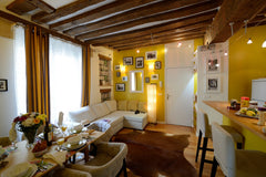 Located in a private residence in the heart of Paris nearby many museums, shops  Paris, France Gorgeous Apartment in the Haut-Marais! Entire rental unit vacation rental 20855402