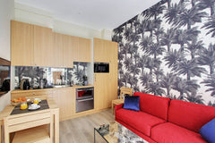 This extraordinary apartment offers a stay in upscale neighborhoods of Paris. Ex  Appartement 1 chambre avec terrasse privée - 35m2 Entire serviced apartment vacation rental 17966526