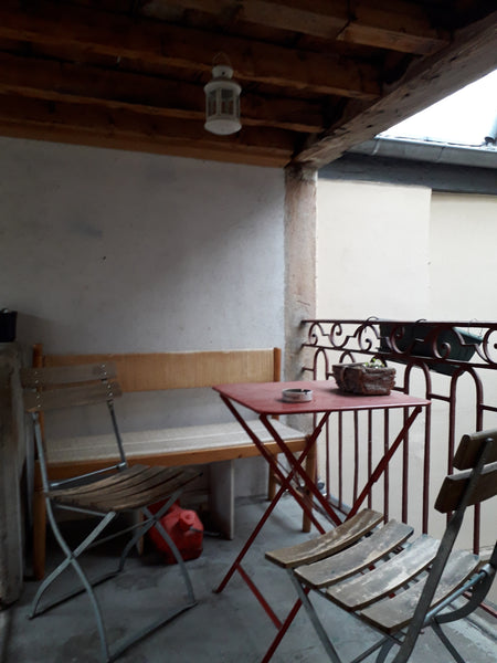 Idéal pour la fête des Lumières !<br />Appartement de 50m2 situé à 100 mètres de Lyon, France Appartement plein centre, fête des Lumières Entire rental unit vacation rental 30038714