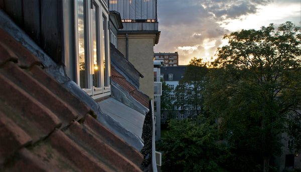 Our 4 room roof top apartment with a spacious kitchen is perfect for couples/fam Copenhagen, Denmark Unique roof top flat close to metro Entire rental unit vacation rental 3517266