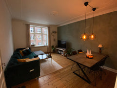 Nyd en stilfuld oplevelse i denne centralt beliggende lejlighed. <br /><br />Vi  Copenhagen, Denmark Hyggelig og cozy Vesterbro lejlighed - København. Entire condo vacation rental 53512990