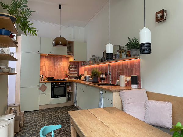 The house is situated in a quite part of Borgerhout, but walking distance from t Schilde, Belgium Entire Old House in Borgerhout Entire townhouse vacation rental 640381809567719385