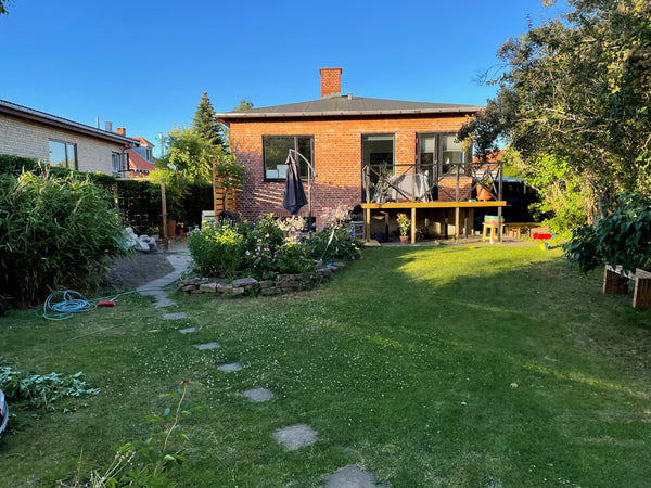 Din familie vil være tæt på alt, når I bor i denne centralt beliggende bolig. Copenhagen, Denmark Villa i smukt naturområde og tæt på strand Entire rental unit vacation rental 42292916