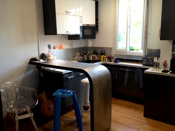 Studio entièrement renové dans un esprit contemporain. Situé au coeur de Bellevi Paris, France Studio Parisien coeur de Belleville Entire rental unit vacation rental 4004647