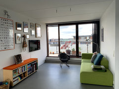 Øverst beliggende, meget lys og velindrettet 4 v lejlighed i kanalbydel i Københ Copenhagen, Denmark Øverst beliggende 4v med gratis privat parkering. Entire condo vacation rental 659404856739612190