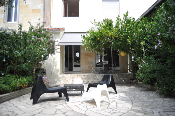 Maison art déco située à 15 min du centre ville, dans une rue calme, à 10 min à  Bordeaux, France Maison lumineuse et calme en ville (WE/vacances) Entire home vacation rental 8367462