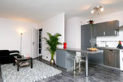 Situé à quelques minutes du Père-Lachaise and seulement 20 minutes du centre de  Paris, France Cosy, modern and quiet 56m² Entire rental unit vacation rental 2449290