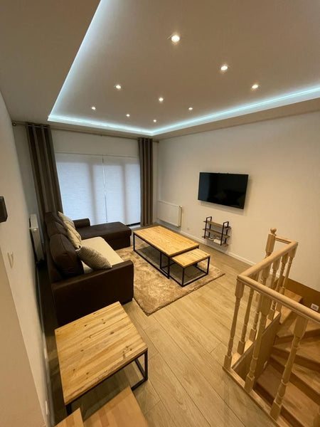 bonjour je loue ce magnifique studio flambant neuf tout équipé avec aussi une gr  Super studio flambant neuf très cosiiii!!! Entire rental unit vacation rental 47069079