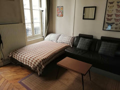 grande chambre située hyper centre place des Terreaux, idéal pour la fête des Lu Lyon, France Grande Chambre Hyper Centre Fête des Lumières Private room in rental unit vacation rental 30519387
