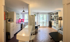 Appartement refait à neuf pour moi d'abord :)<br />Et aussi pour les voyageurs à Paris, France Appart 70's Entire condo vacation rental 22927200