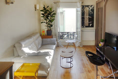 Joli deux pièces situé au cœur de Montmartre, dans une rue calme, à deux pas du  Paris, France Joli 2 pièces cœur de Montmartre Entire rental unit vacation rental 5723462
