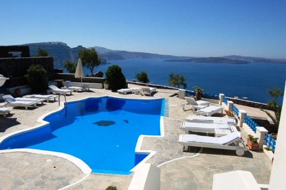 Unique views of both the sea side of Santorini<br />Our holiday village with its Hillerse, Germany ATLANTIS STUDIOS Entire rental unit vacation rental 8289890