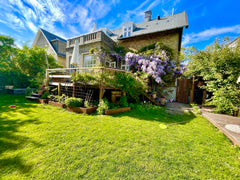 Skøn villalejlighed i roligt og grønt kvarter tæt på centrum. Unik bolig med god Copenhagen, Denmark Idyllisk villalejlighed centralt på Frederiksberg Entire townhouse vacation rental 36069751