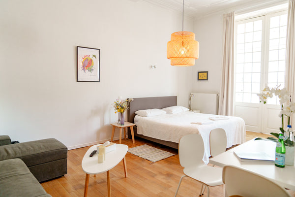 Newly renovated Apartment with an authentic style. Full kitchen, Netflix, Wifi,   10min→ Sablon / Netflix /Nespresso/ Smart TV/ high quality bed Entire home vacation rental 674417202772833555
