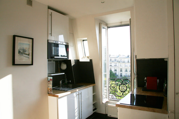 Cet appartement de 40m2 est situé dans le XVième arrondissement de Paris. Il se  Paris, France Appartement 2 pièces - Paris XVème Entire rental unit vacation rental 5984013