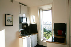 Cet appartement de 40m2 est situé dans le XVième arrondissement de Paris. Il se  Paris, France Appartement 2 pièces - Paris XVème Entire rental unit vacation rental 5984013