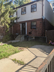 This place is perfect for a trip to NYC. This house is located in the South Bron  Rental unit in The Bronx · 2 bedrooms · 1 bed · 1 bath Private room in rental unit vacation rental 918347363525089617