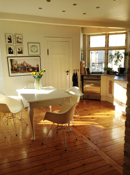 Big bright apartment from the 1890. All floors of nice wood. Roofs full of origi Copenhagen, Denmark Big bright charming apartment ! central Østerbro Entire rental unit vacation rental 12421931