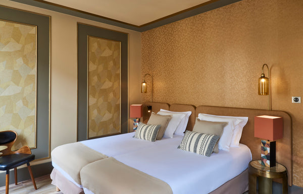 Welcome Home<br /><br />We are so happy to welcome you in our establishment, jus Paris, France Triple Premium Room in the heart of Bordeaux Room in boutique hotel vacation rental 45510074