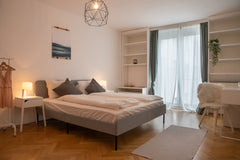 Meine gemütliche Wohnung befindet sich mitten im hippsten Viertel von ganz Wien: Vienna, Austria 2 BR City Apartment in Vienna NEUBAU Entire rental unit vacation rental 49393798