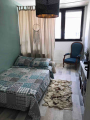 Chambre équipée pour un séjour confortable à Lyon. <br /><br />- TV<br />- WiFi< Lyon, France Chambre Cocoon Private room in rental unit vacation rental 39918860