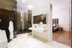 Luxus auf höchsten Niveau! <br />Die ruhige Innenhoflage in diesem historischen  Innsbruck, Austria 120m2 Luxus Designer-Wohnung mit Kaiserbett Entire rental unit vacation rental 21418642