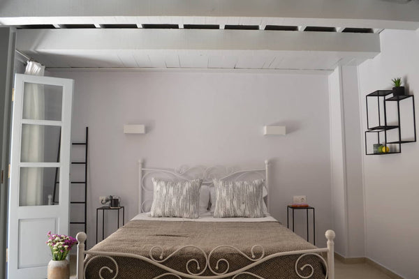 Located in one of the most picturesque streets of the old town of Rethymno and h  Amalia apartments_Old town_Cozy flat Entire rental unit vacation rental 549840052917069707