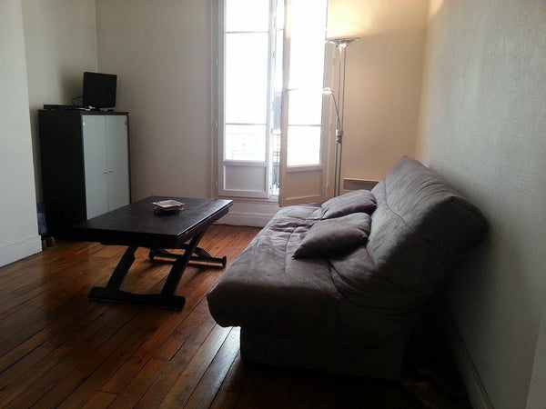 45m2 apartment with a large room with a bed of 2 places and a large living room  Paris, France Paris apartment very comfortable Entire rental unit vacation rental 6839326