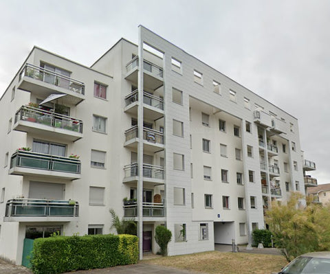 App bien situé  Appartement Mérignac proche Tram Private room in condo vacation rental 48608411