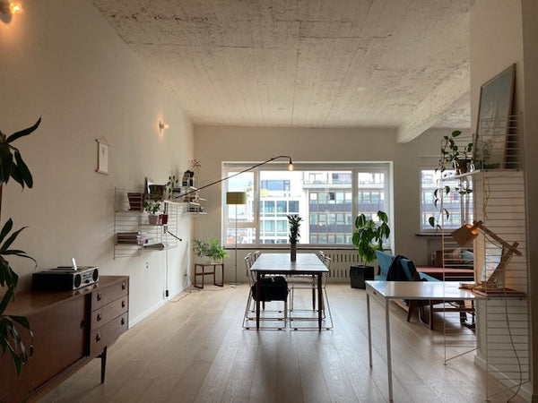 Ruim gerenoveerd appartement op bovenste verdieping. Het appartement is centraal Antwerp, Belgium Spacious apartment near Opera square Entire condo vacation rental 659060746514892705