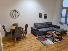 Neu renoviertes Apartment mit vielen traditionellen Wiener Details -<br />Möbel, Vienna, Austria Im Herzen von Favoriten Entire rental unit vacation rental 40531020