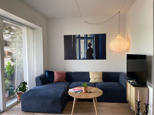 This modern apartment is located in the south west end of Copenhagen close to 