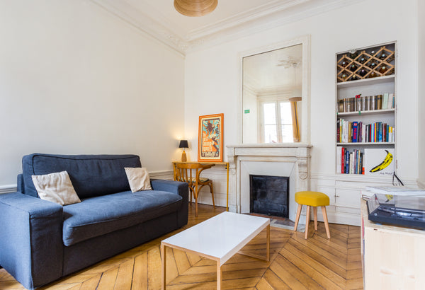 Welcome to our lovely flat in the center of Paris !<br /><br />Located at walkin Paris, France Calm and lovely 3 room flat in the center of Paris Entire rental unit vacation rental 13737759