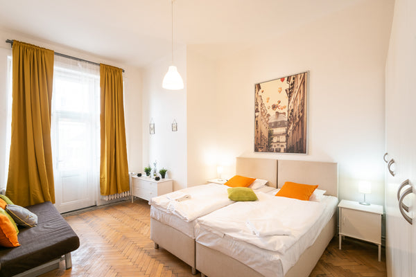 Awesome location in the heart of Prague. Bright, spacious (100 m2) apartment wit Prague, Czechia ❤️️pragueforyou❤️️ Vintage 2 bedrooms city center! Entire rental unit vacation rental 5798225