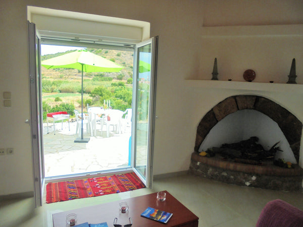 The Greek Goddess of Harmony uses this tranquil cottage to restore and recover f Wales, United Kingdom Harmonia's Hideaway Cycladic home vacation rental 25286266