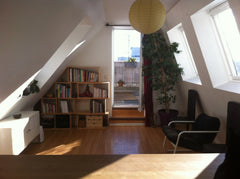 Mon appartement se trouve au 7ème et dernier étage d'un immeuble Haussmanien du  Paris, France Charmant 2 pièces avec terrasse Entire rental unit vacation rental 7221163