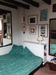 Très bien situé sur une rue piétonne commerçante, velux et fenêtres sur les 4 ex Groix, France Appartement de charme Entire rental unit vacation rental 8759669