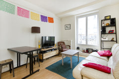 <b>The space</b><br /><b> The area </b> <br /> <br />The flat is located near Ga Paris, France Beautiful flat in central Paris Entire rental unit vacation rental 787062