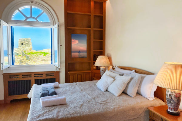 Stay in a truly unique bed and breakfast, that oozes charm and authenticity. Thi Athens, Greece ✧ Boutique B&B w/ Sea Views & Breakfast ✧ Suite 1 Private room in cycladic house vacation rental 635394644509143876