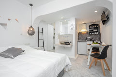 The double studio for 2 adults are on the lowest  ground floor of the complex(se Naxos, Greece Evilion double studio (no balcony-ground floor) Private room in rental unit vacation rental 30203236