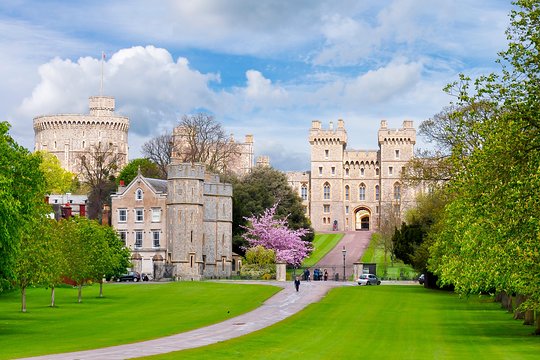 Windsor Castle  Oxford and Stonehenge Tour from London  Private Tours and Travel Guide Europe London CITY London Destination Tour