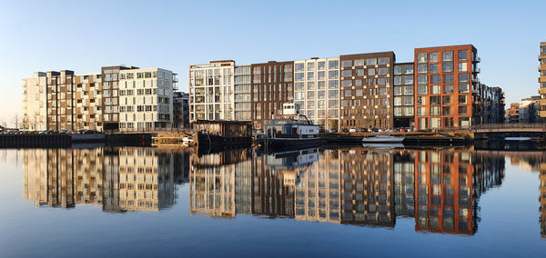 Brand new 3 bedrooms ***WATERFRONT*** apartment**2 SUNNY BALCONIES**<br />**Free Copenhagen, Denmark L@@K ***NEW***FREE BICYCLE ** Stylish Flat** Entire rental unit vacation rental 35472704