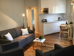 This wonderful and new renovating apartment is two minutes walk from Jardin du L Milan, Italy Wonderful apartment Luxemburg 6eme Entire rental unit vacation rental 16117980