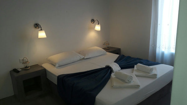 taxiarxhs sweet home<br /><br />fully equipped apartments with private bathroom  Folégandros, Greece Taxiarxhs sweet home Entire home vacation rental 18779408